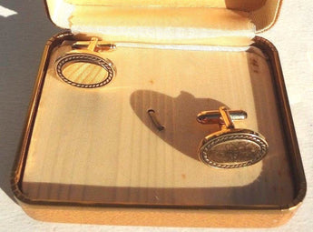 Vintage ANSON Gold tone Rodeo Cuff Links Set W/ Box