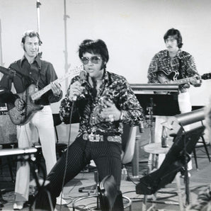 Vtg RARE Black & White Portrait of ELVIS PRESLEY On Stage In Concert Photo #169