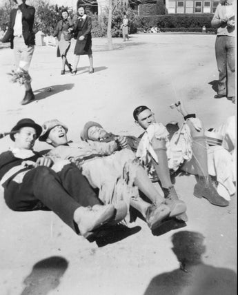 Vintage B&W 1920's - 1930's BETA PHI Frat Photo (Dressed Goofy) Hazing
