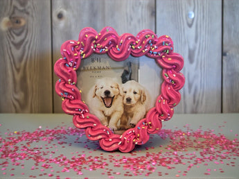 New Pink Heart Bakery Cupcake Frosting W/ Sprinkles Table Home Picture Photo 4x4