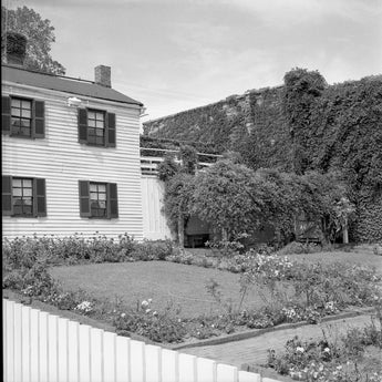 Vtg 1955 Tom Sawyer House & Garden Photo #1421