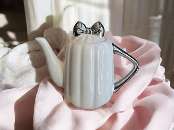New Shabby Chic White Silver Cermaic Girly Tea Pot W/ Silver Bow On Top