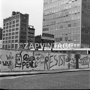 Vtg 1968 NYC "Resit" Washington Square Painted Wall Resist War Peace Photo #1667