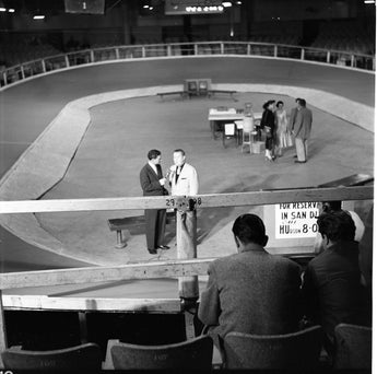 Vtg 1956 Los Angeles Braves Girls / Boys Roller Derby Game Photo #1656