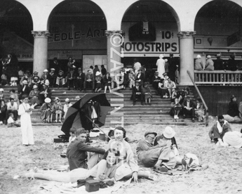 Vintage B&W 1937 Santa Cruz California Pier Boardwalk Beach Photo #867