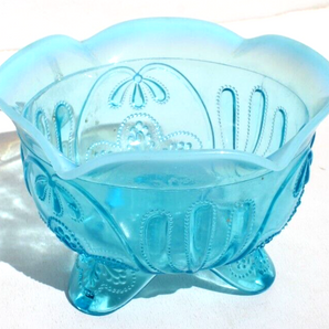Vintage Victorian Jefferson Glass Blue Opalescent Meander Footed Nut Dish