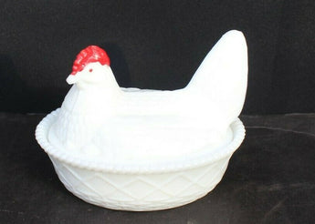 Vtg Lrg Westmoreland White Milk Glass Hen On The Nest Dish Red Comb 5.5" Long