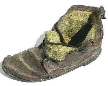 Vintage S.S. Sarna COLLECTIBLE Art Resin Used & Dirty Old Shoe Figurine