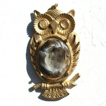 Vintage Metal Gold Owl W/ Purple (Gemstone / Crystal) Costume Jewelry Pendant