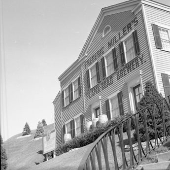 Vtg 1954 Fredrick Miller Brewery & Plank-Road Building Milwaukee Photo #1462