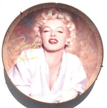 Bradford Exchange LOVE MARILYN "Tempting In Terrycloth" Marilyn Monroe Plate