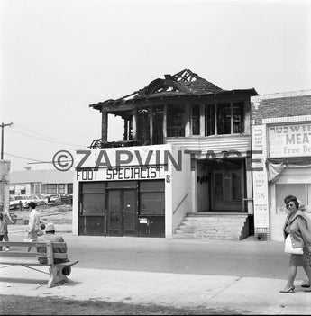 Vtg 1964 Venice Beach California Top Floor Of Building Burnt Down Photo #1972