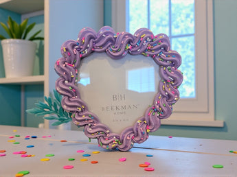 New Purple Heart Bakery Cupcake Frosting W/ Sprinkles Home Picture Photo 4x4
