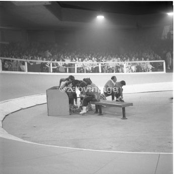Vintage 1956 Los Angeles Braves Girls Roller Derby Game Photo #1599