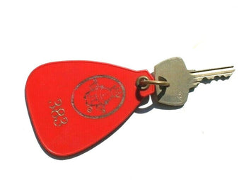 Vtg Royal Inn San Diego CA Motel Hotel ROOM KEY Keychain #383