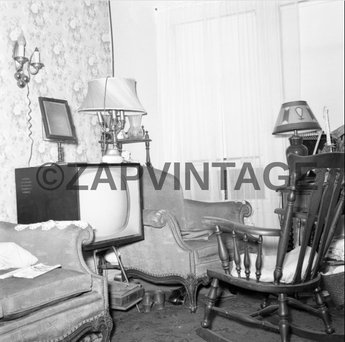 Vtg Black & White 1950's Living Room T.V. Room Decor Interior Design Photo #1400