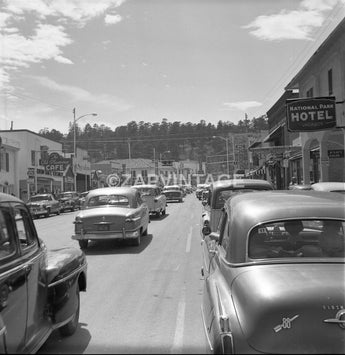 Vtg 1955 Traffic Jam In Downtown Estes Park Colorado Photo #1422