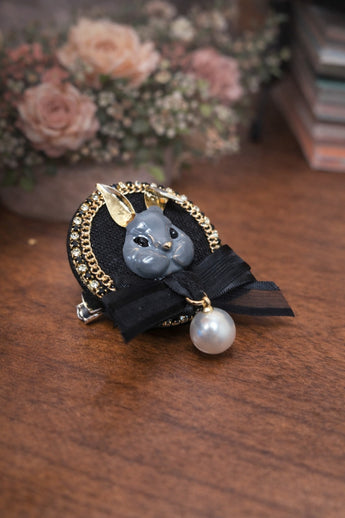New VTG Style Black Bunny Rabbit Easter Rhinestone Brooch Fashion Accessory