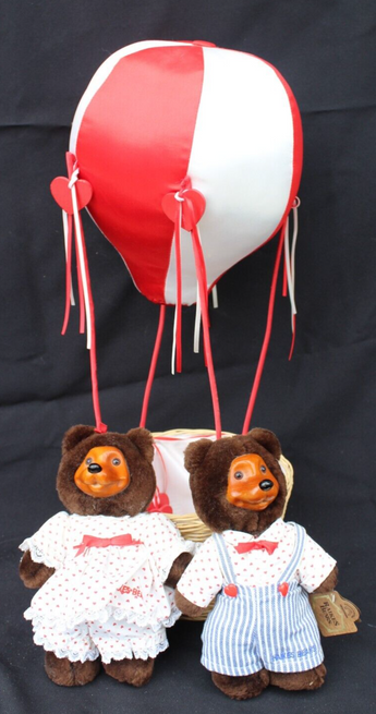 Robert Raikes April & Johnny 1994 Valentine's Day Bear w/ Hot Air Balloon Ltd Ed