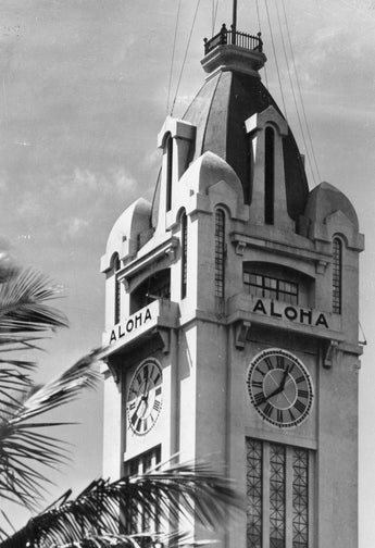 Vintage 1940's Black & White Photo - Aloha Tower Hawaii #839