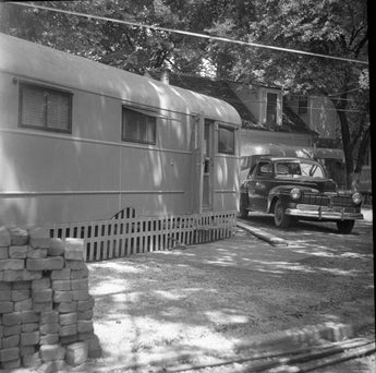 Vintage RARE 1940s B&W Photo House With Trailer Home Old Car #491