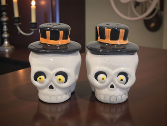 New Circus Skeleton Heads Spooky Salt & Pepper Shakers Salt N Pepper Decor
