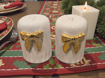 New Christmas White / Gold Bow Salt & Pepper Shakers Salt N Pepper Dinning Set