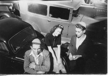 Vtg B&W 1920's - 1930's BETA PHI Frat Photo (Boys W/ Girl) Ford Model T #417
