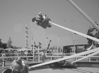 Vtg 1950's Black & White Disneyland (Disneylandia) Dumbo Ride Photo #898