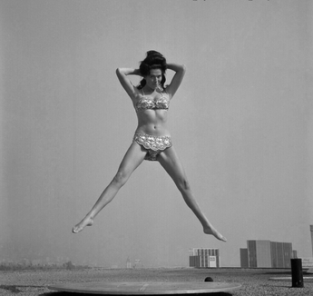 Vtg 1950 Tara Winter Brunette Bikini Risque Sexy Model Bunny Yeager Photo #2550