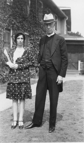 Vintage 1920's B&W Photo - Daughter & Dad (Family) #567