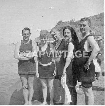 Vtg July 1918 Family On Beach Catalina Island Bathing Suits Photo Image #1701