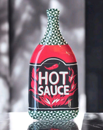 New LRG Party Hot Sauce Tabasco Bottle Shaped Plastic Hot Winge Party BBQ Tray