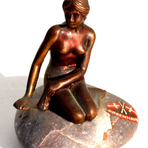 VINTAGE BRONZE MERMAID SITTING ON A ROCK KOBENHAVN COPENHAGEN DENMARK