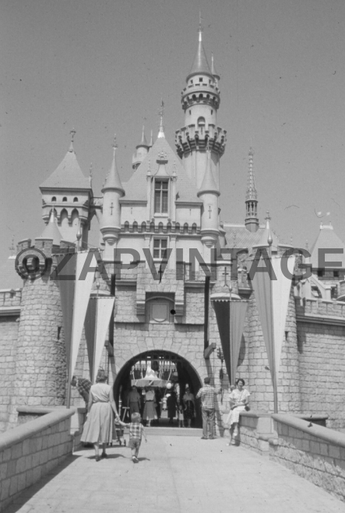 Vintage 1950's B&W Disneyland (Disneylandia) Sleeping Beauty Castle Photo #947