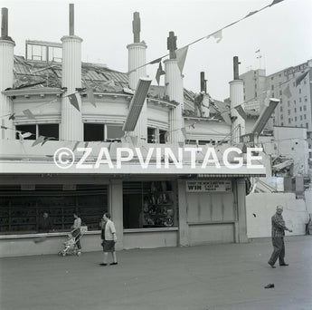 Vintage 1965 The Pike Long Beach Amusement Park Tearing Down Bathhouse #2071