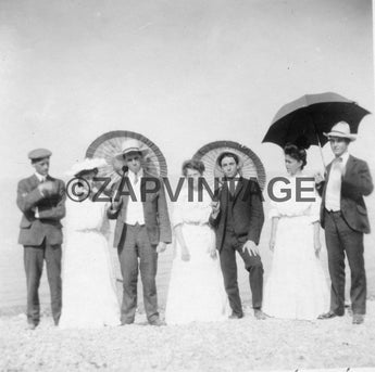 Vintage 1903 Boys & Girls On Beach W/ Umbrellas In White Dresses Photo #1807