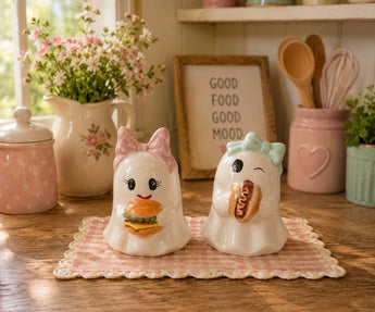 New Ghost W/ Hot Dog & Cheeesburger Salt & Pepper Shakers Salt N Pepper Decor