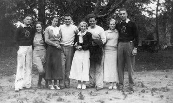 Vintage B&W 1920's - 1930's BETA PHI Frat Photo USC Trojans W/ Girlfriends