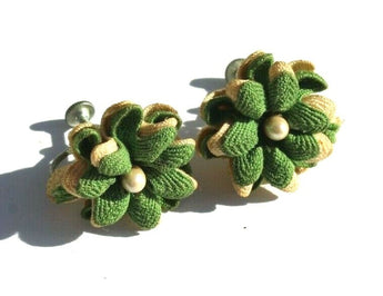 Vintage 1950's Green White Mid Century Cloth Flower Screw Back Earrings