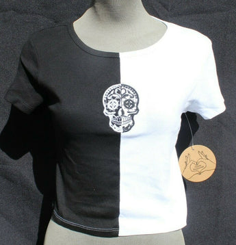 Women's Girls Back & White Day Of the Dead Skull Emo Girl Indie Core Shirt SM