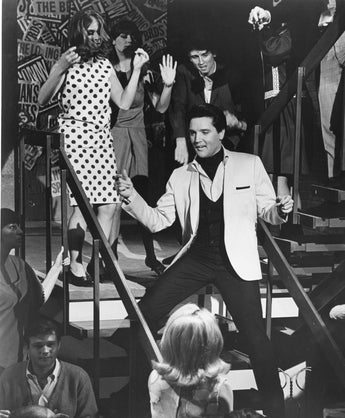 Vtg Black & White Portrait of ELVIS PRESLEY Spin Out Movie (Dancing) Photo #619