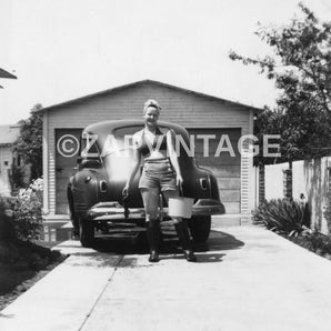 Vintage 1944 Girl In Bathing Suit Washing Collectors Car Pin UP Sexy Photo #739