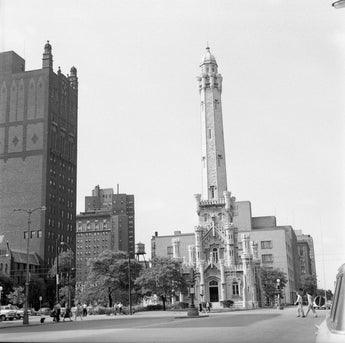 Vintage Black & White 1950's The Old Water Downtown Chicago ILL Photo #1394