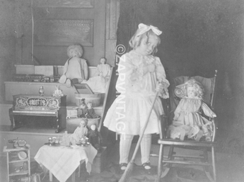 Vtg 1900s B&W Creepy Little Girl W/ All Her Dolls & Toys Oddities PHOTO #2701