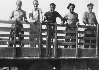 Vtg B&W 1920's - 1930's BETA PHI Frat Photo The Crew Before Pasadena Game