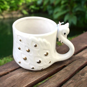 New White / Gold MCM Swan Shapped Bird Ceramic Christmas Holiday Coffee Mug