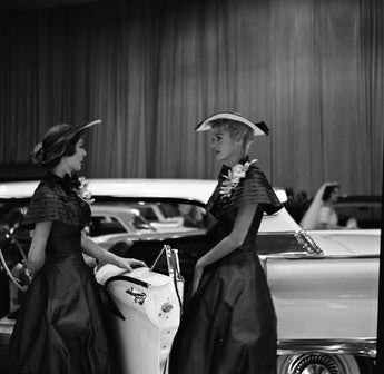 Vtg 1958 Girls & Cars Pan Pacific Auto Show Los Angeles California Photo #1185