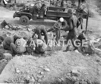 Vtg WWII Everyone Picking Up Japanese Coins For Souvenirs On Island Photo #1786