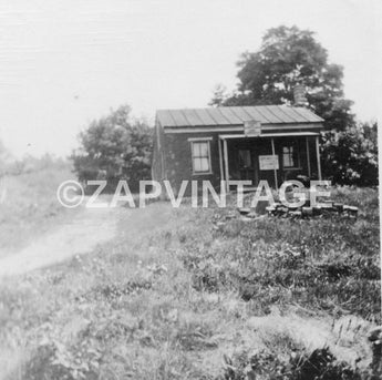 Vintage 1915 Old Barn House In Park Byron Illinois Photo Image #1742